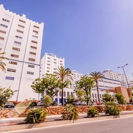 Διαμέρισμα In Praia Da Rocha With A-c, Terrace In *